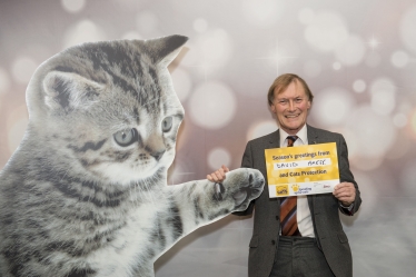 Sir David supports Cats Protection